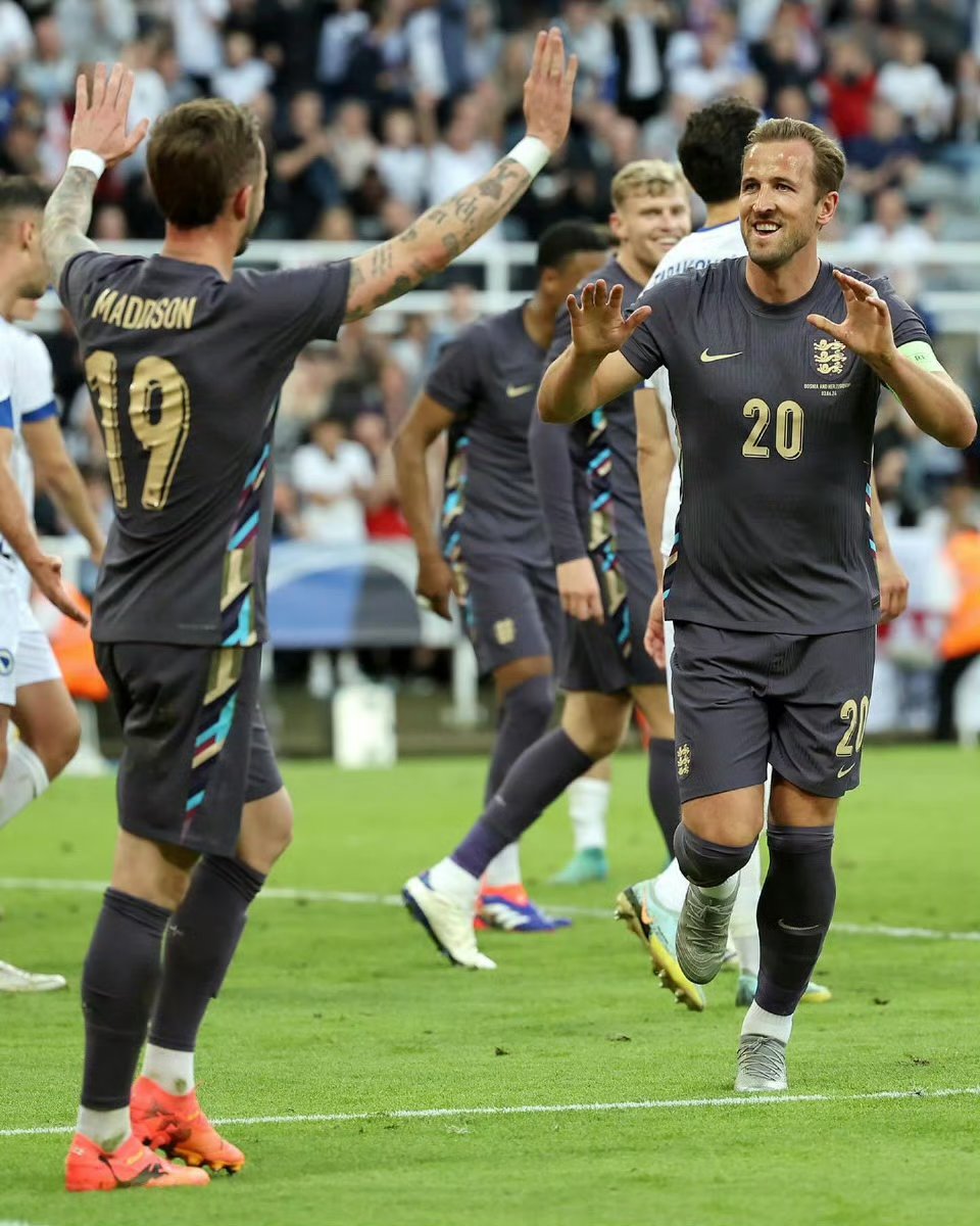 德国鏖战切尔西，阿圭罗高光表现