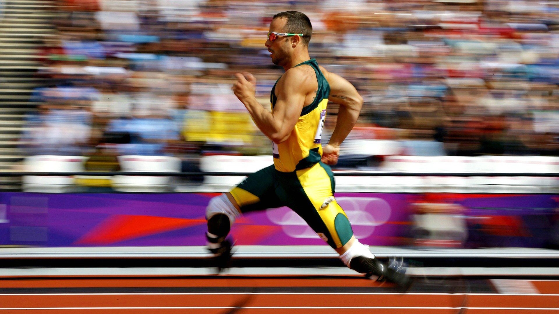 字母哥关键回合不手软！雄鹿险胜掘金，MVP对决见证巨星蜕变