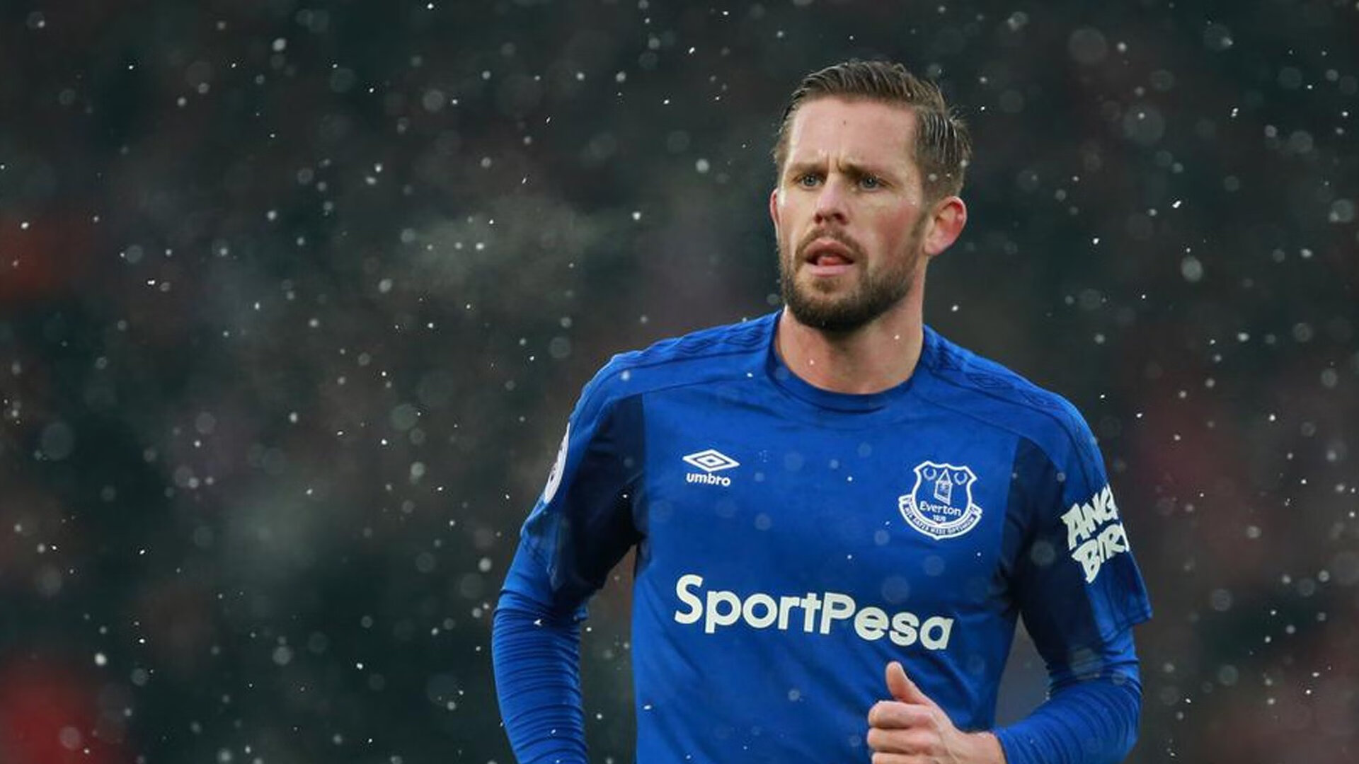 开云下载-梅西的魔法与智利的铁蹄，当个人英雄主义遭遇体系碾压