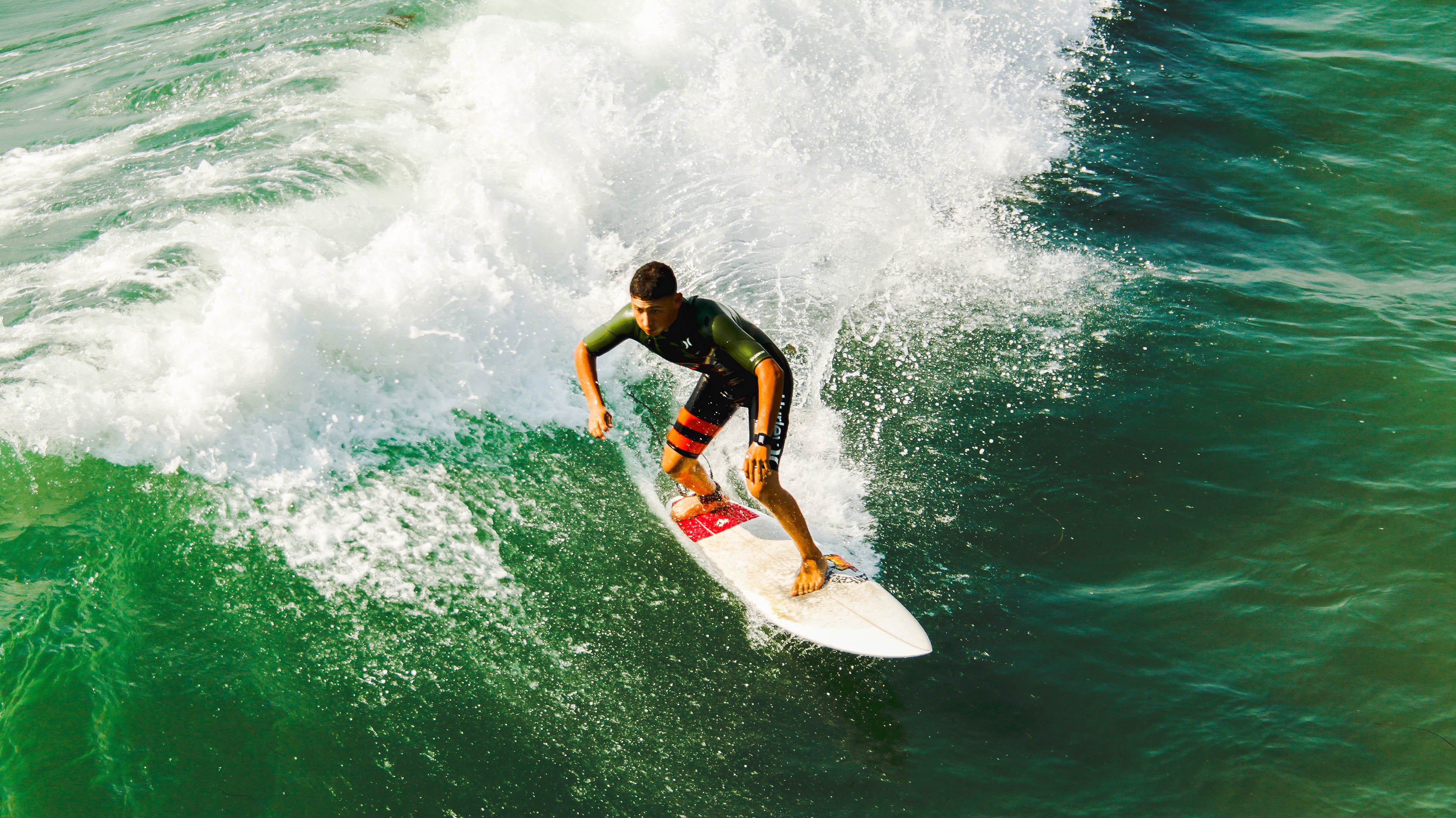 爱德华兹爆发，北京队封锁步行者，当个人英雄主义撞上集体长城